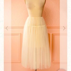 NWT! “Raney” tulle skirt from 1861.ca